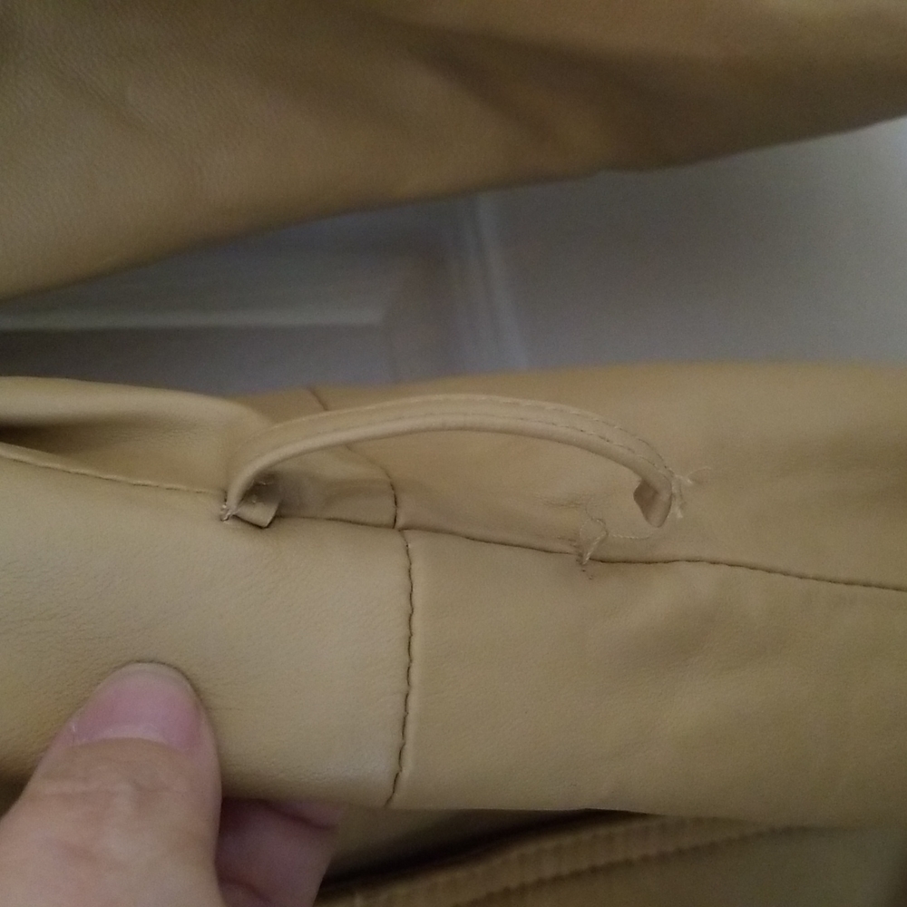 Centigrade Ladies Leather Coat - Picture 6 of 16